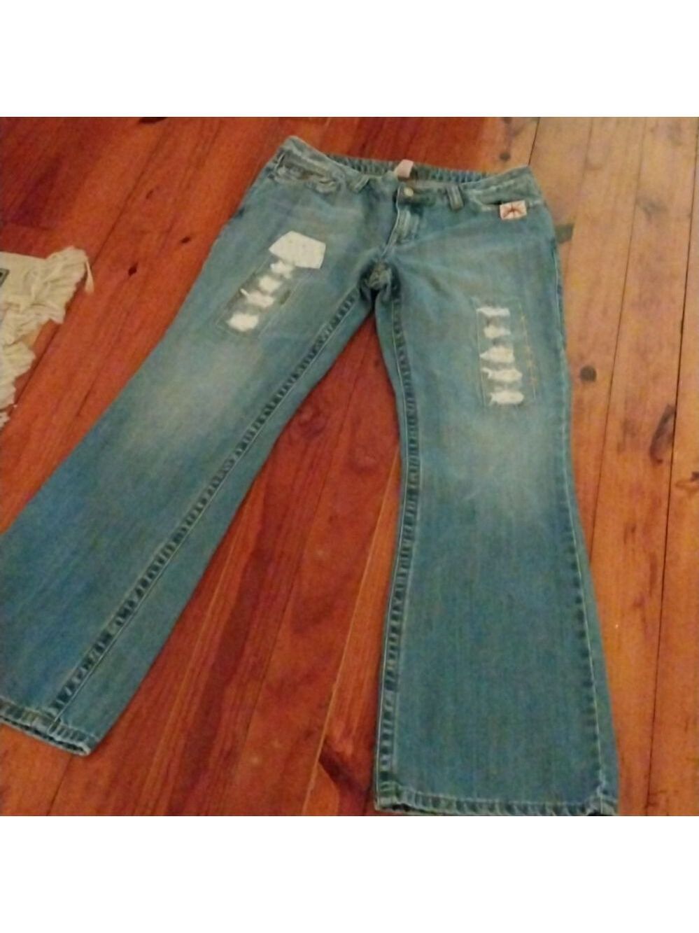 American Ray Cie Women Bell Bottom Patch Disrtress Jeans Size 11